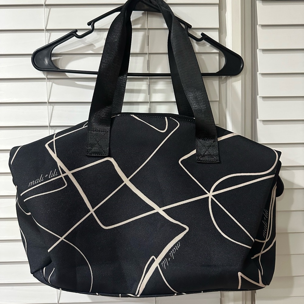 Black and Cream Tote Bag 🖤 You Will Look Good! 🖤 Best Offer Accepted!